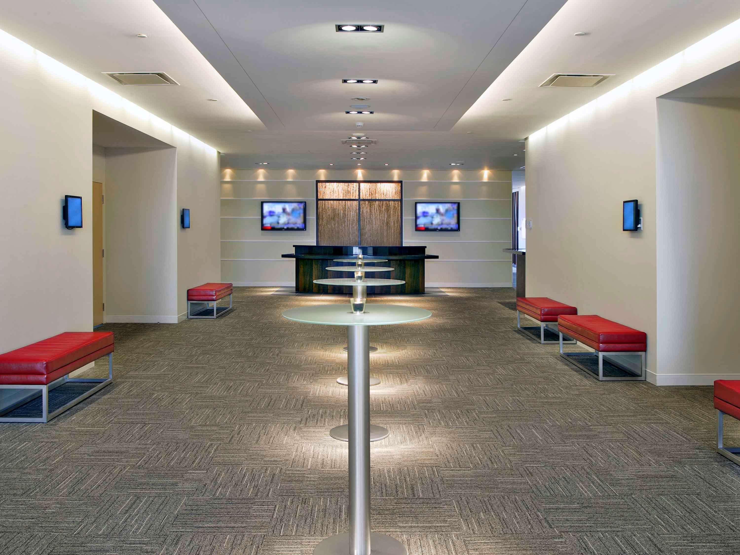 Novotel Montreal Aeroport Dorval Exterior photo