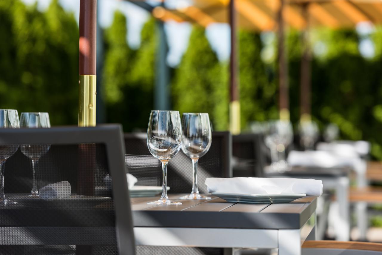 Novotel Montreal Aeroport Dorval Exterior photo