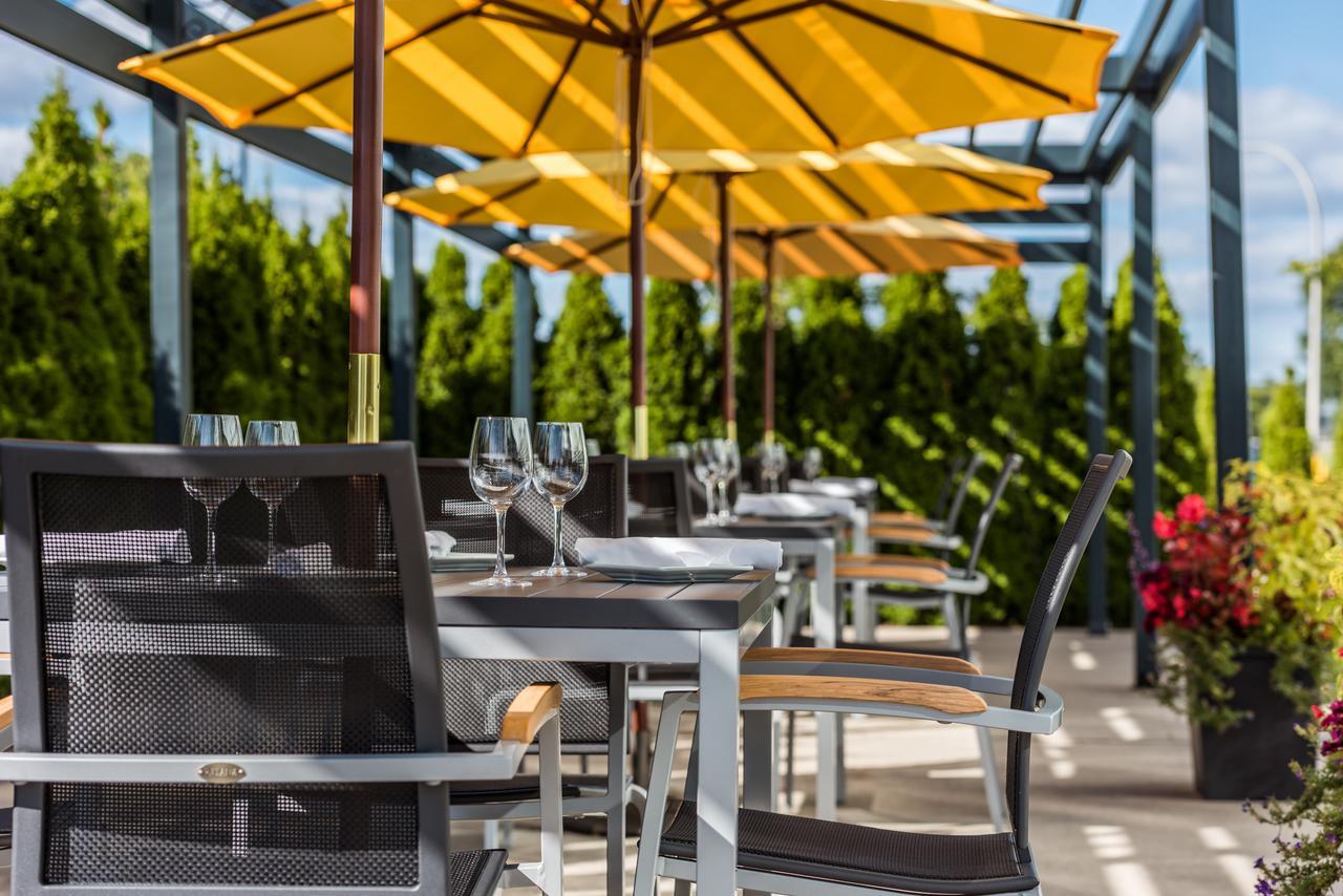 Novotel Montreal Aeroport Dorval Exterior photo